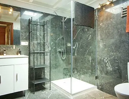 White House - Marina Rubicon - Playa Blanca (Lanzarote)