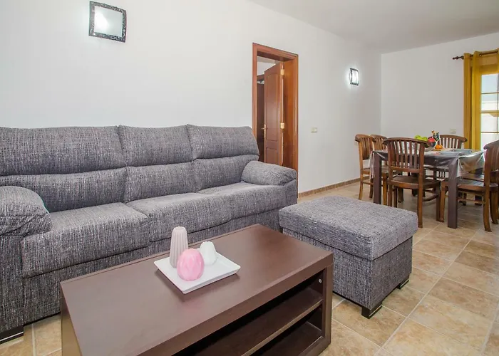 White House - Marina Rubicon - * פלאיה בלנקה