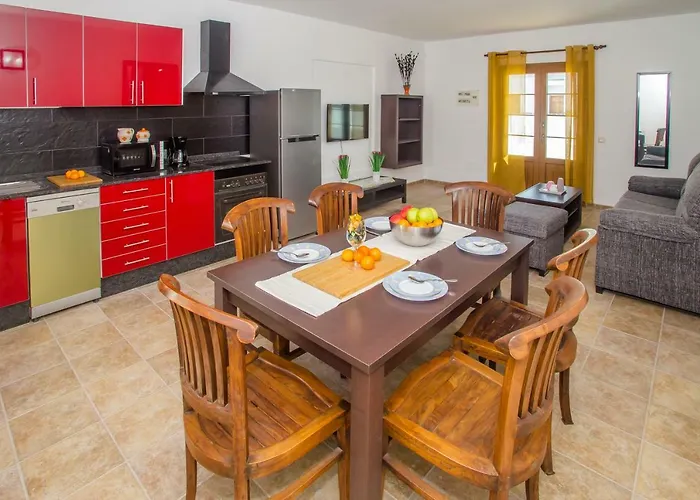 וילה White House - Marina Rubicon -